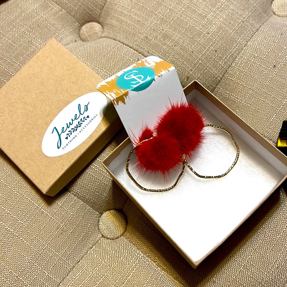 Taylor Shaye Puff Post hoop gold earrings. Red